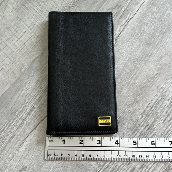NWT Bally Vintage 90s Bi-Fold Black Leather Wallet - Picture 10 of 11